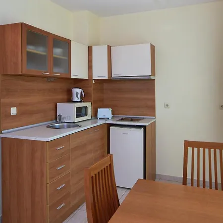 Pollo Lejlighedshotel 3*